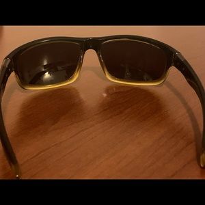 Black and yellow sunglasses